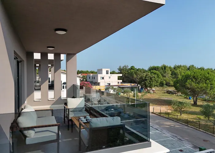 K3-penthouse With Sea View And Heated Pool * Vir