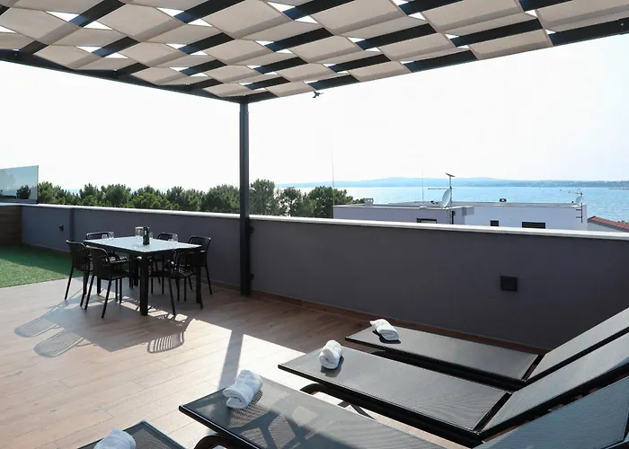 K3-penthouse With Sea View And Heated Pool Appartamento *