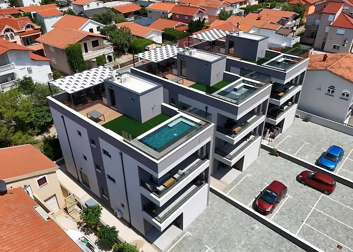 Appartamento K3-penthouse With Sea View And Heated Pool