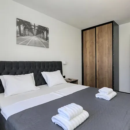 K3-penthouse With Sea View And Heated Pool Vir